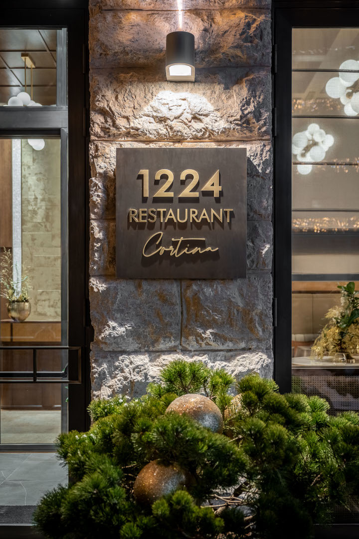 1224 Restaurant Cortina